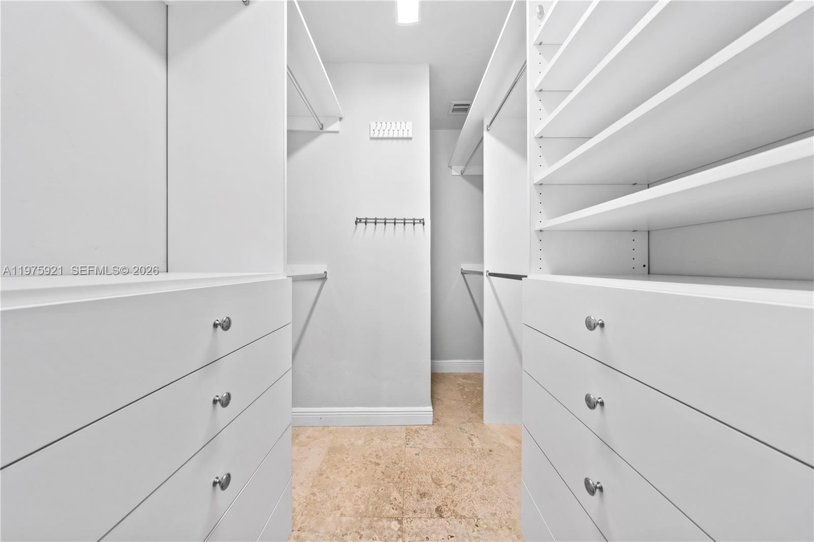 3821 BRAGANZA AVE, Unit 3821 - 29