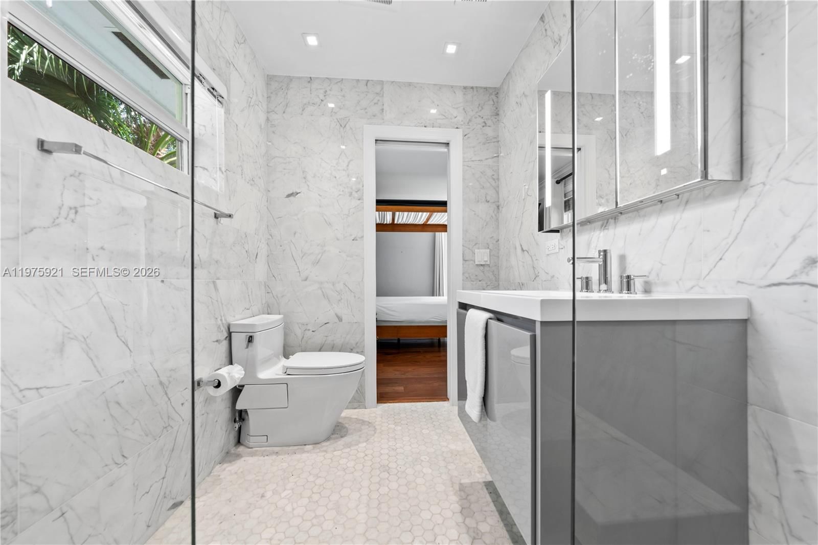 3821 BRAGANZA AVE, Unit 3821 - 32