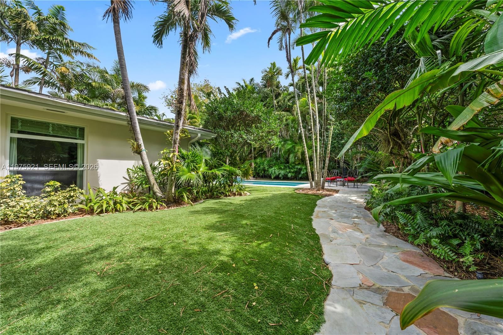 3821 BRAGANZA AVE, Unit 3821 - 38