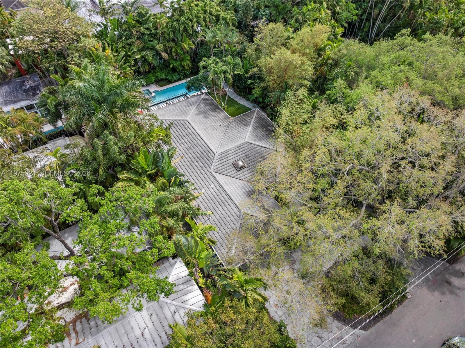 3821 BRAGANZA AVE, Unit 3821 - 61