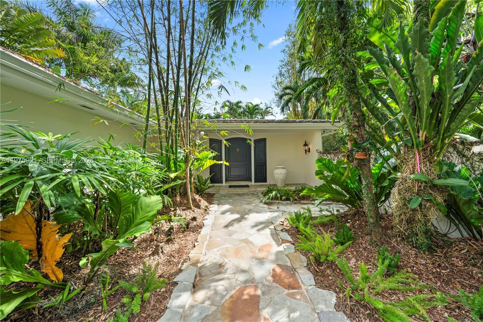 3821 BRAGANZA AVE, Unit 3821 - 8