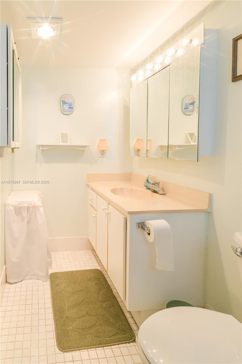 101 SE 3rd Ave, Unit 401 - 30