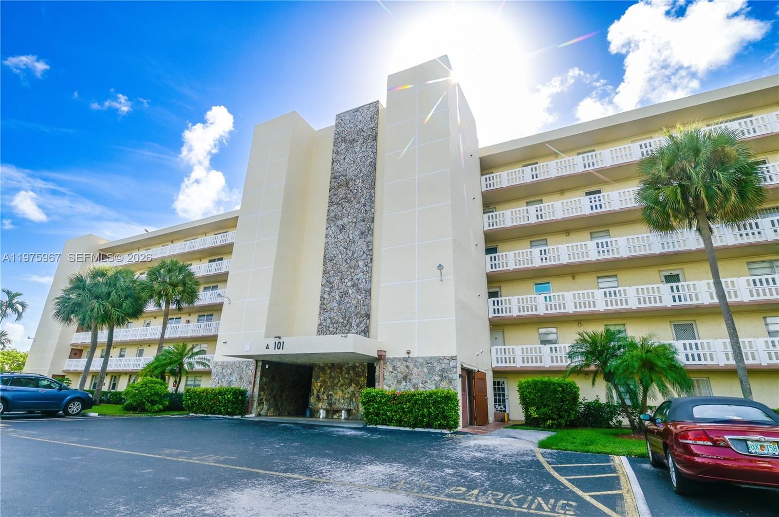 101 SE 3rd Ave, Unit 401 - 41