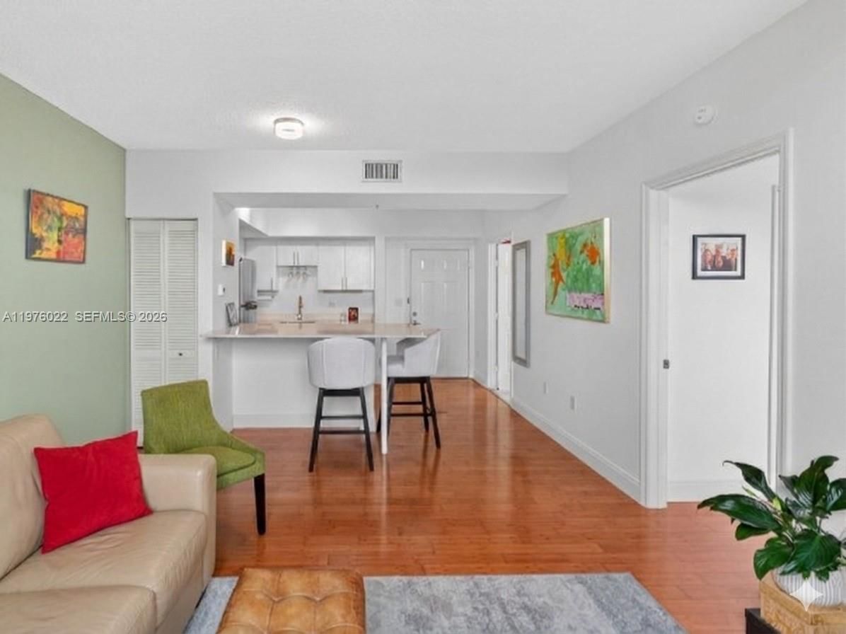 2630 SW 28th St, Unit 51 - 4