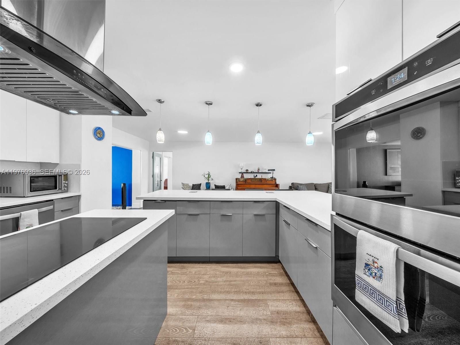 5100 NE 14th Ter - 13