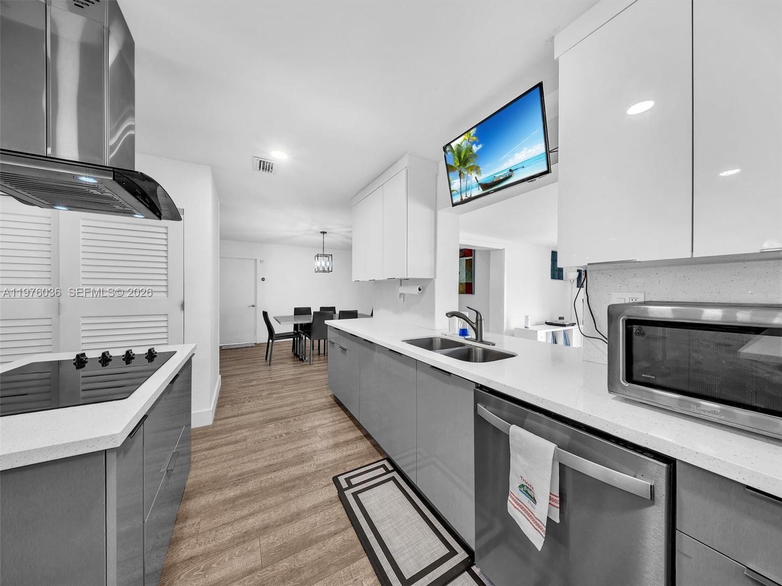 5100 NE 14th Ter - 15