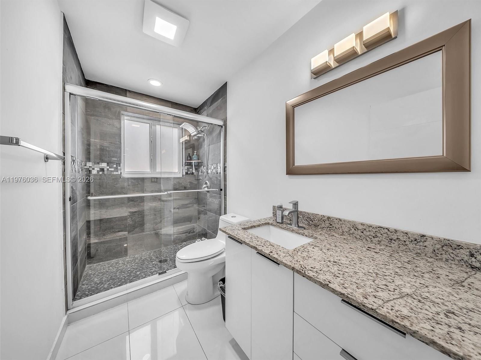 5100 NE 14th Ter - 34