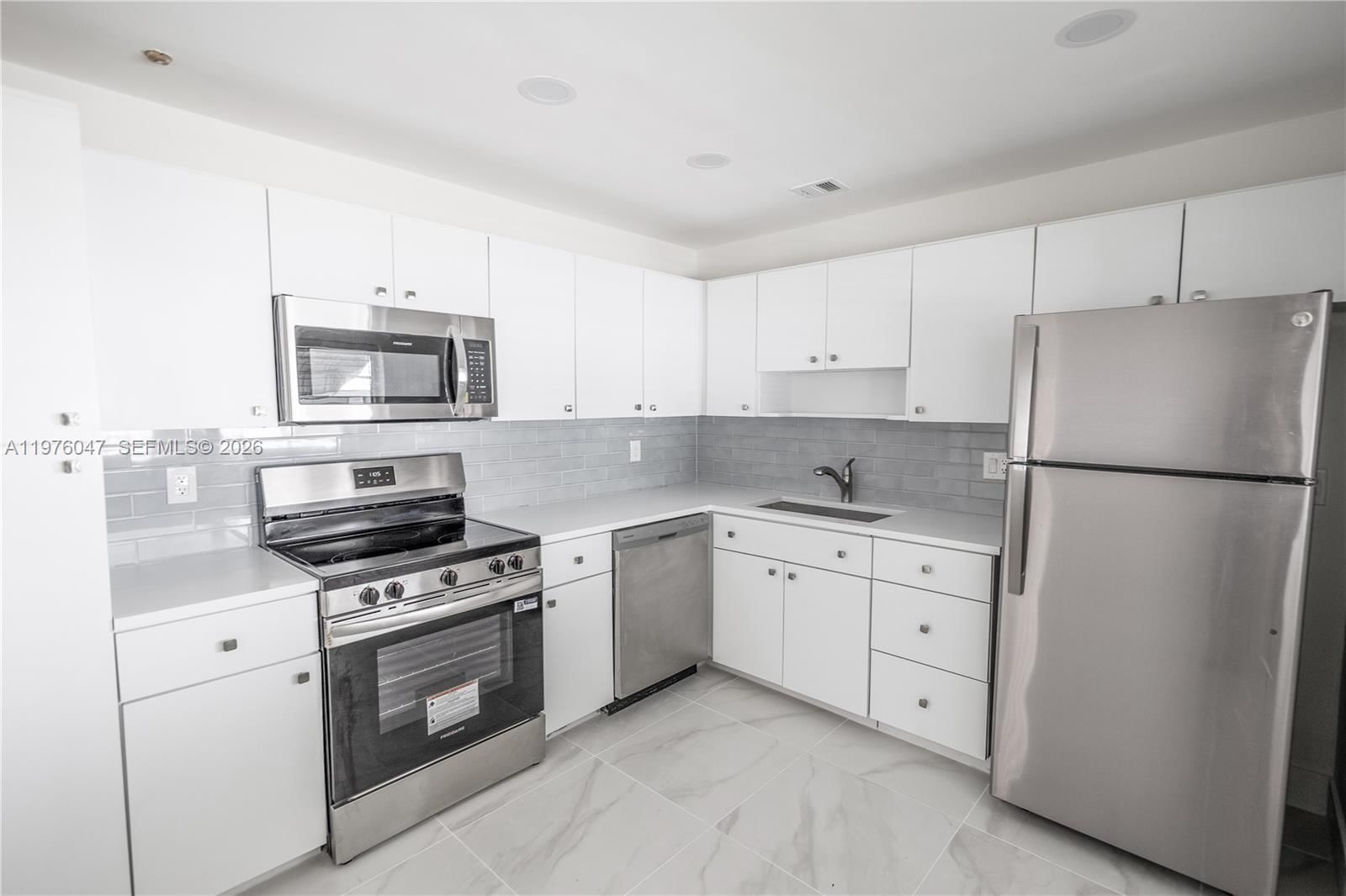 1057 NW 88th Ave, Unit D91 - 3