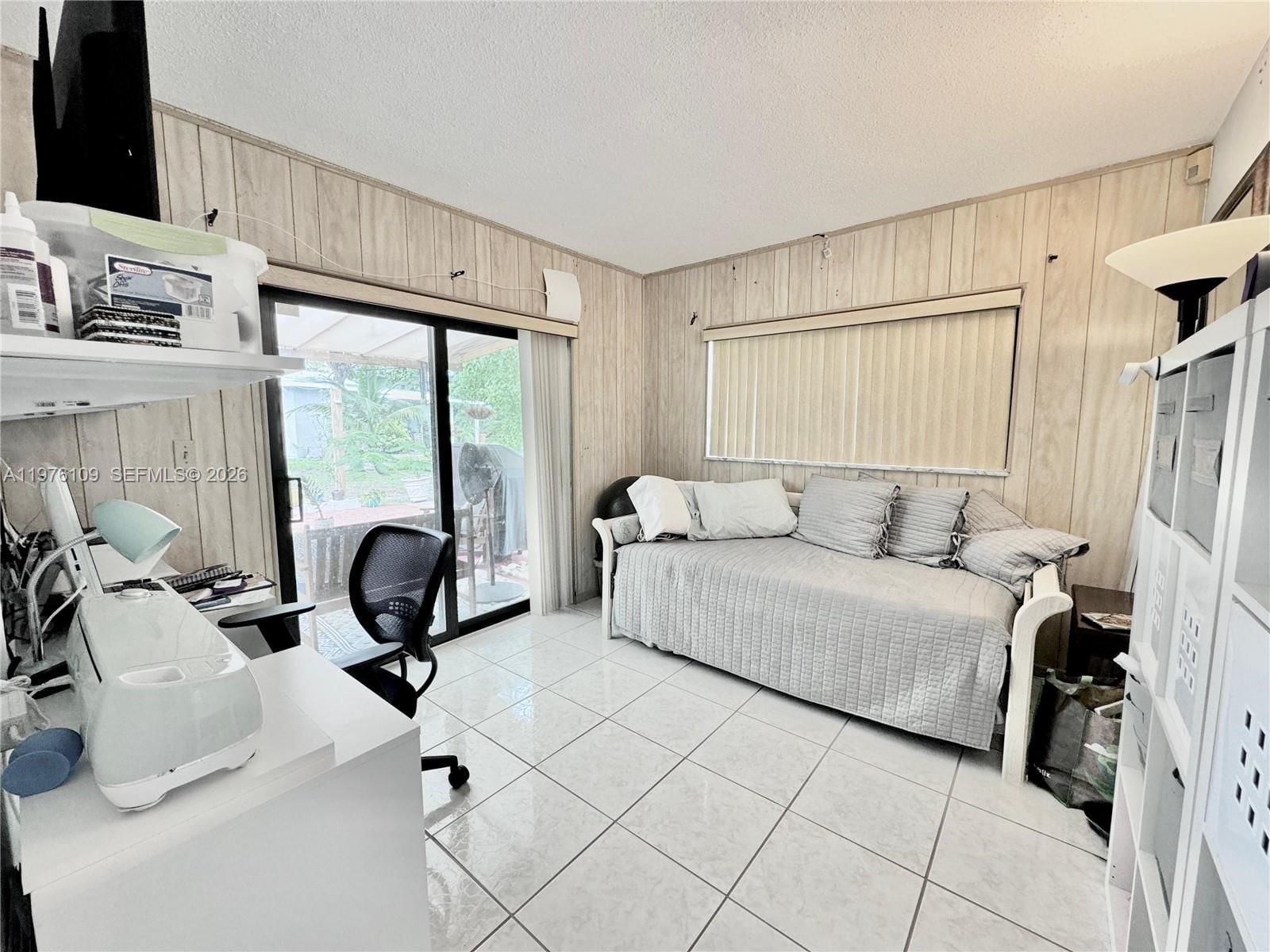 7005 NW 94th Ave - 12