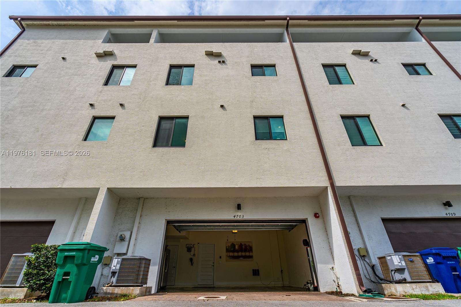 4703 NW 84th Ct - 54