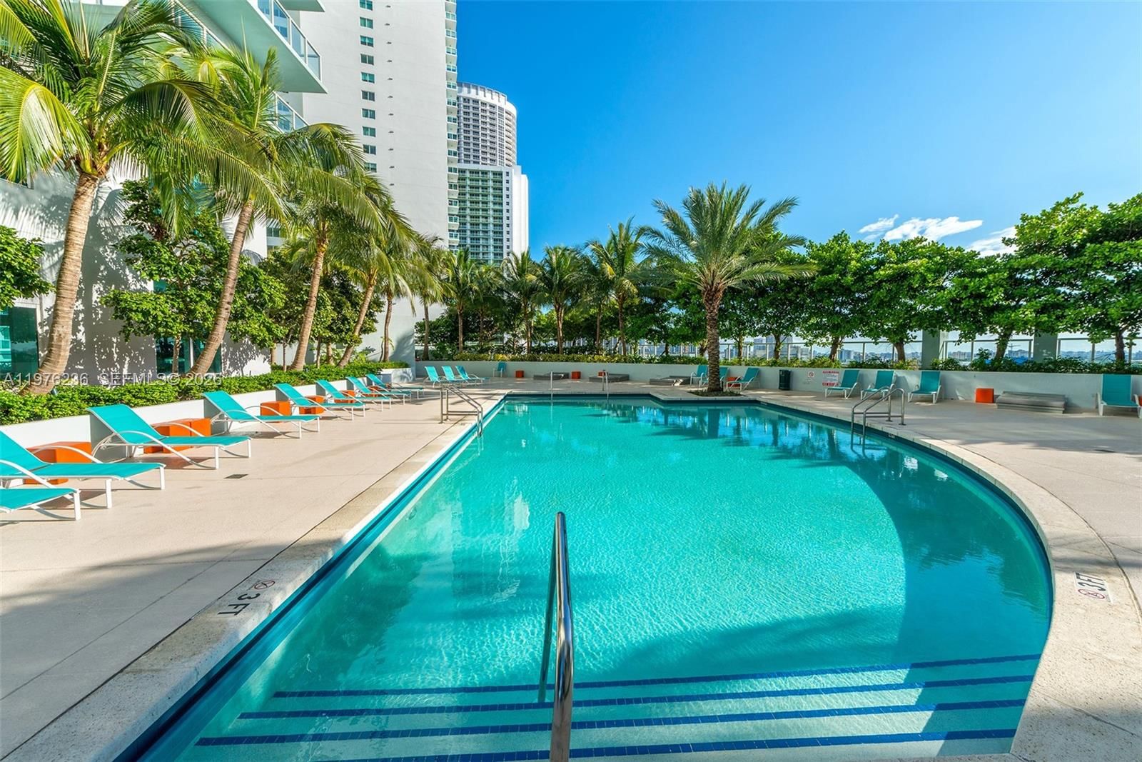 1900 N BAYSHORE DR, Unit 2512 - 31