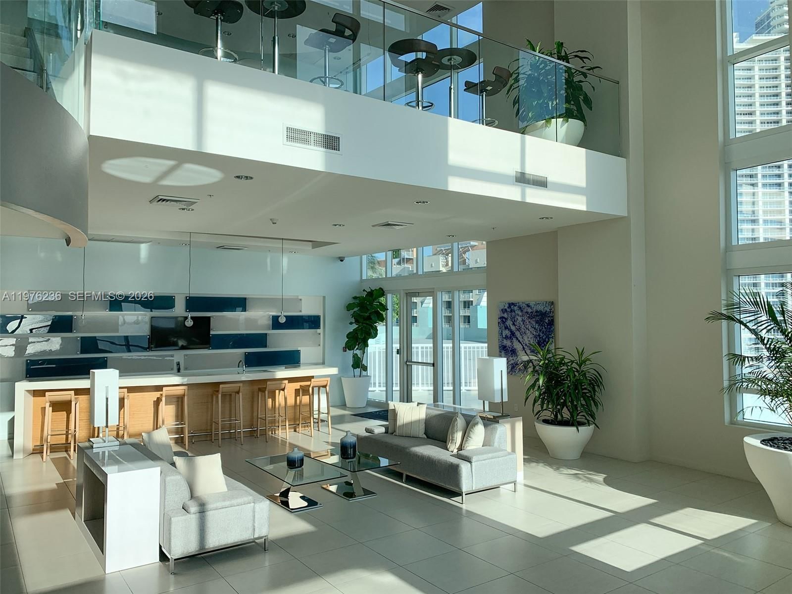 1900 N BAYSHORE DR, Unit 2512 - 32