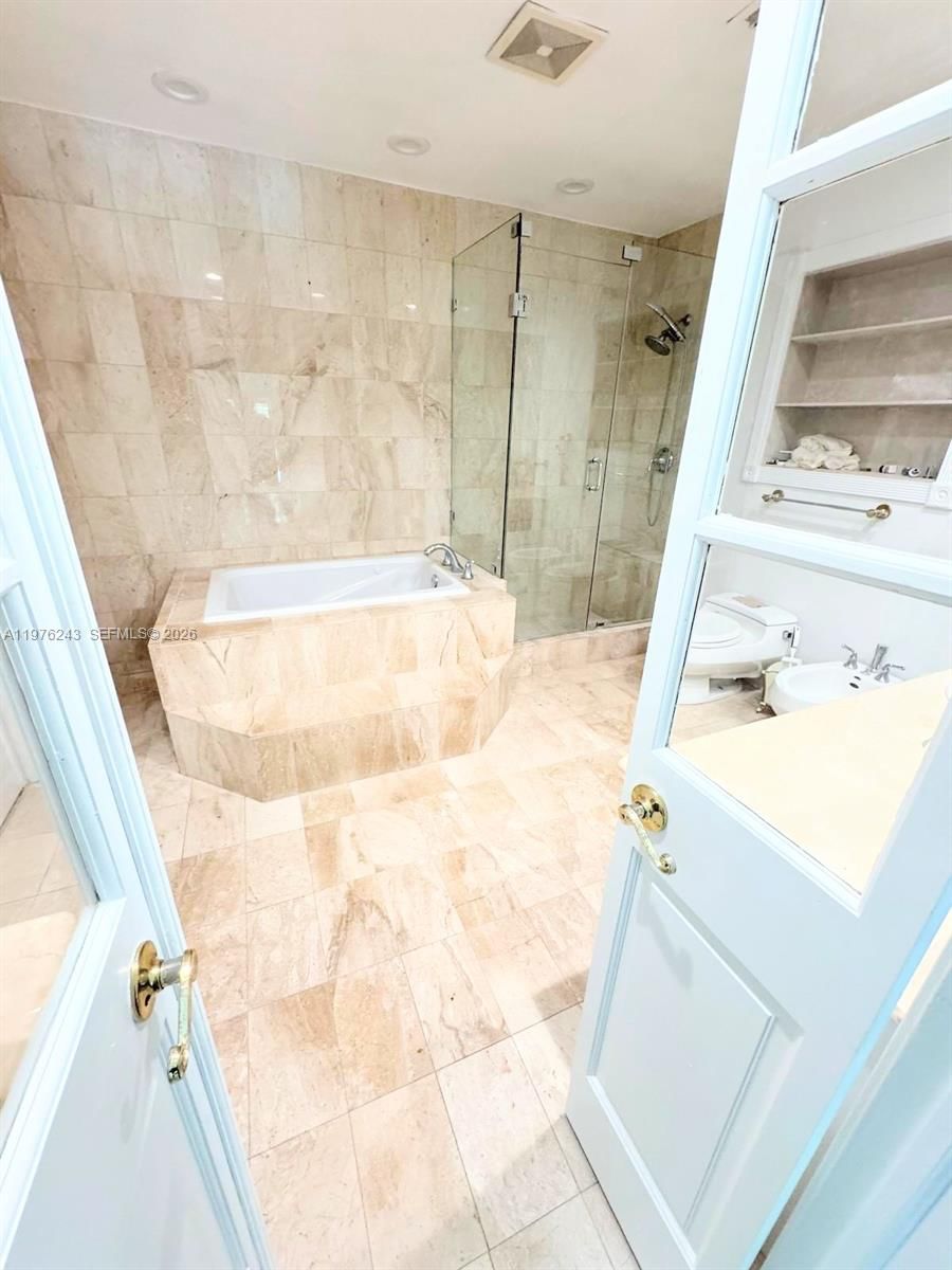 5920 MAYNADA ST, Unit 5920 - 16