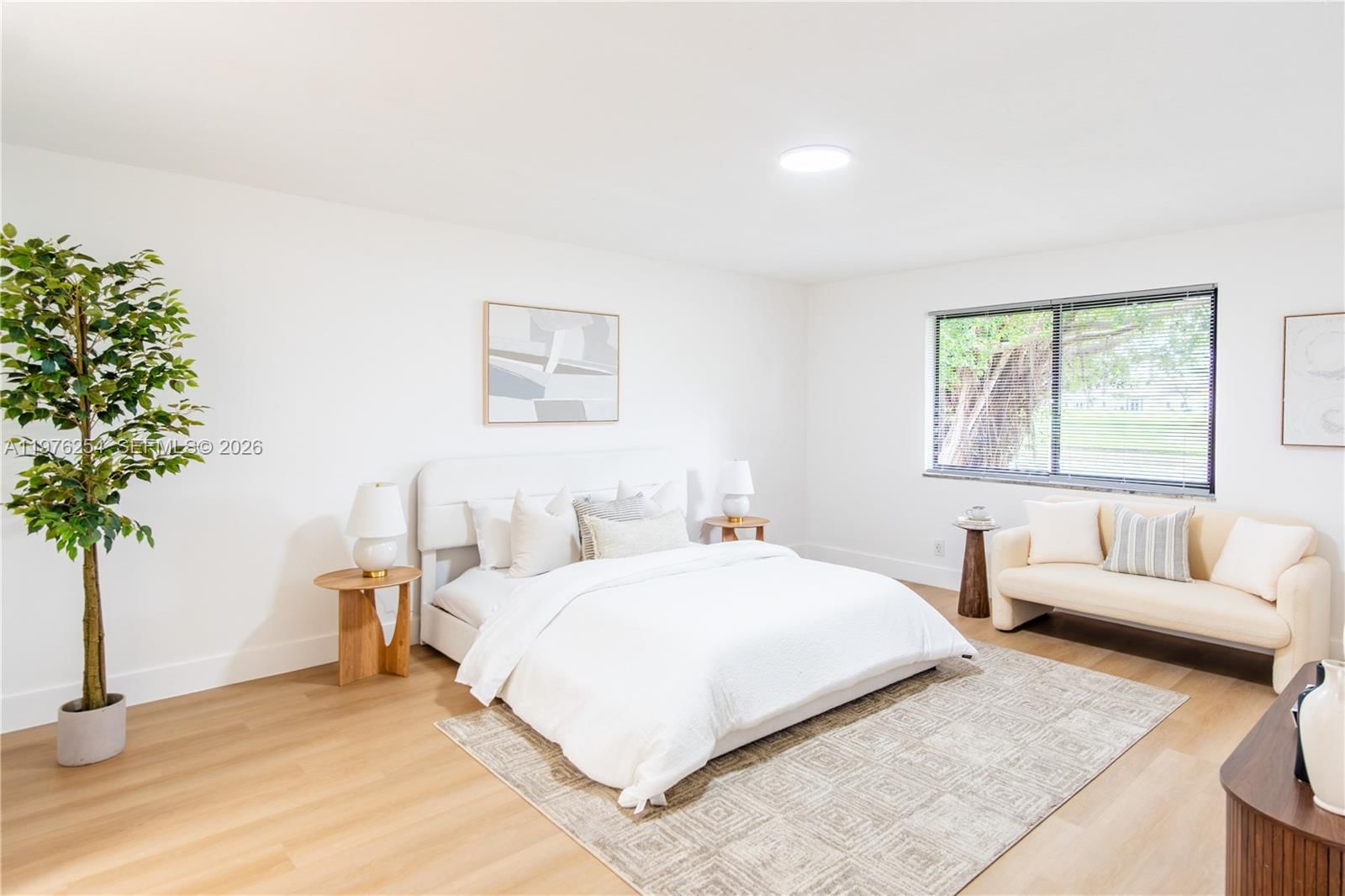 7951 SW 30th St - 30