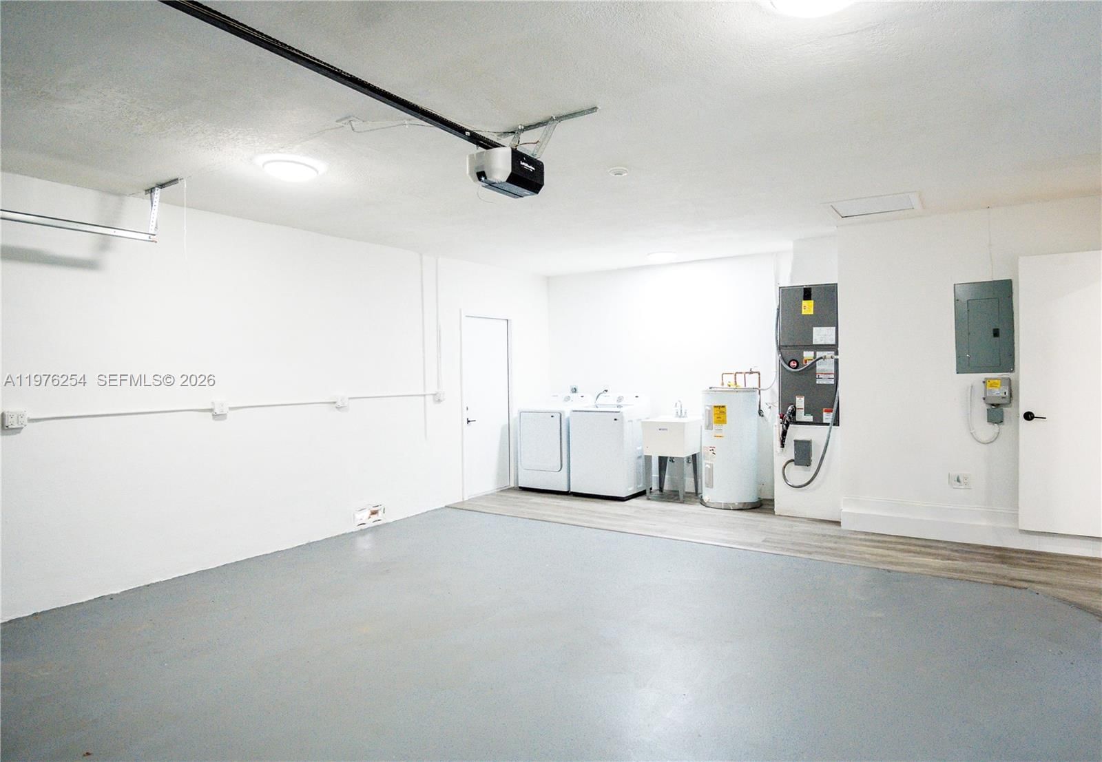 7951 SW 30th St - 57