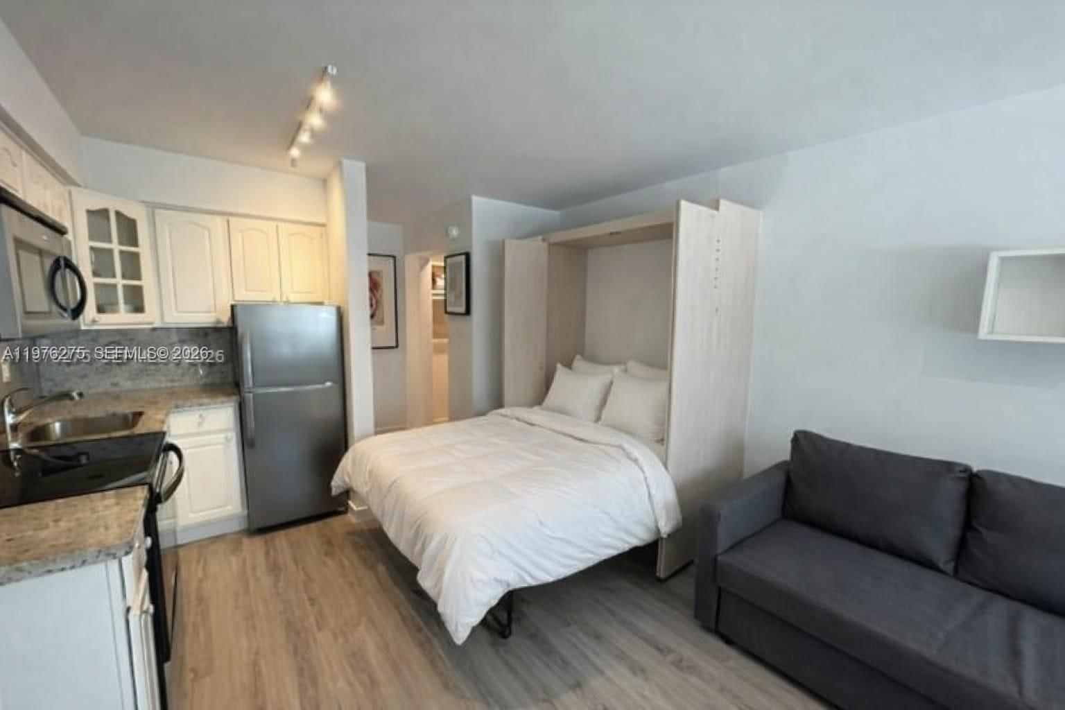 4228 OCEAN DR, Unit 17 - 4