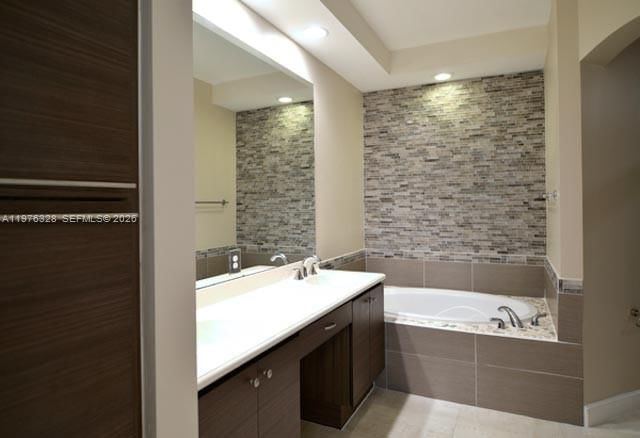 3020 NW 125th Ave, Unit 311 - 39