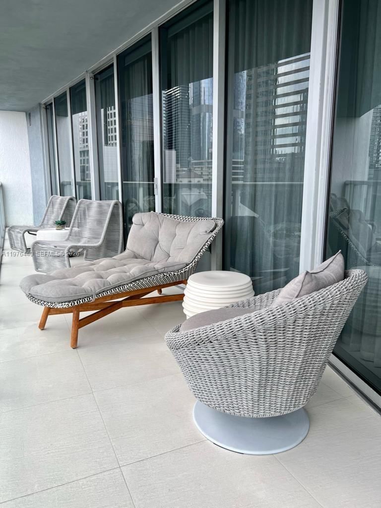 495 BRICKELL AVE, Unit 805 - 11