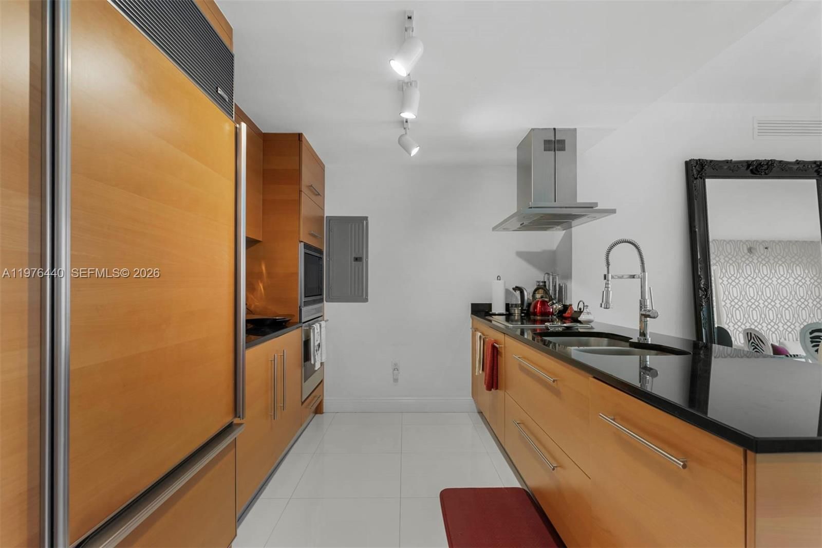 495 BRICKELL AVE, Unit 805 - 5