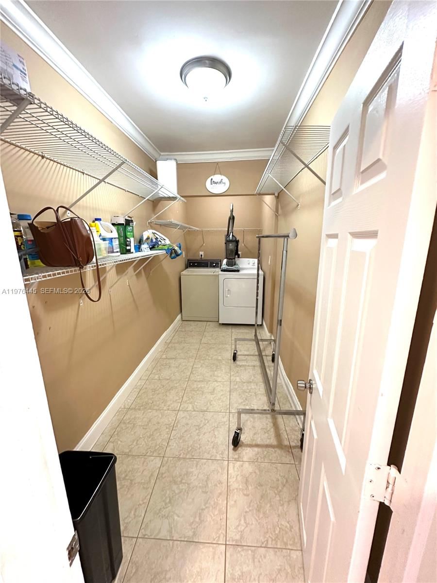 3101 SW 67th Ave - 7