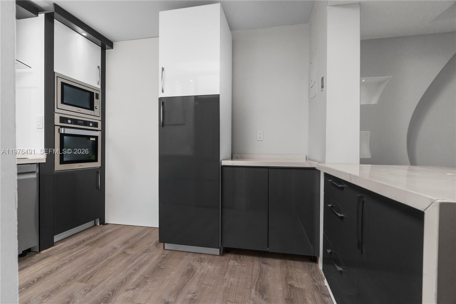 3730 INVERRARY DR, Unit 2H - 6