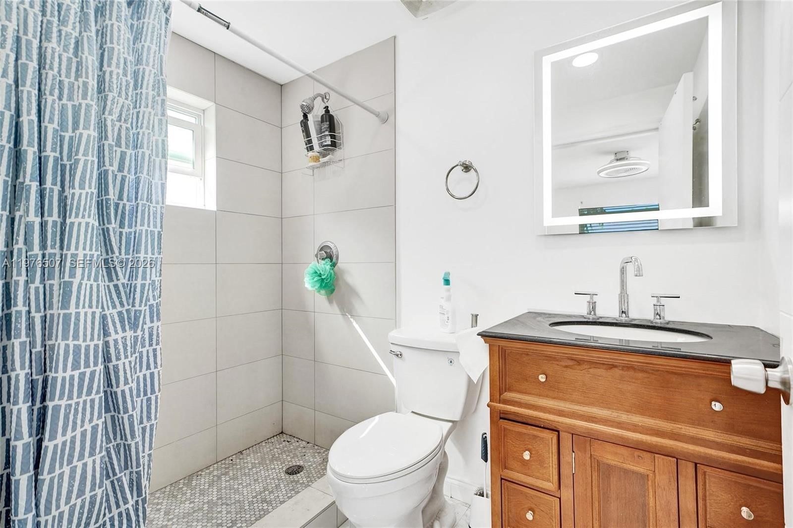 2001 N 22nd Ave - 19