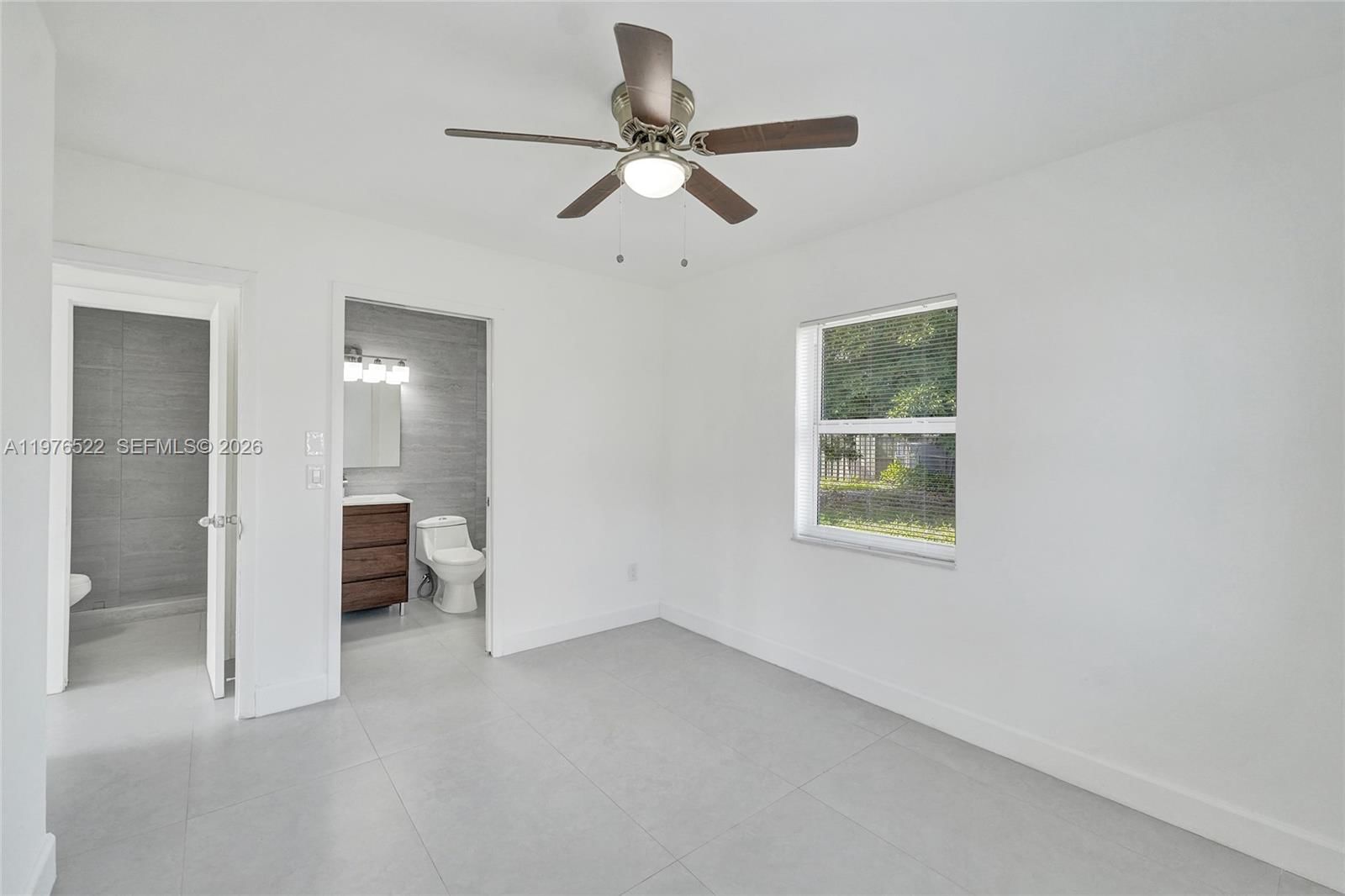 4701 N Andrews Ave - 11