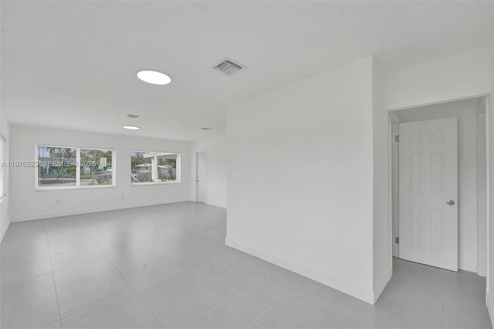 4701 N Andrews Ave - 19