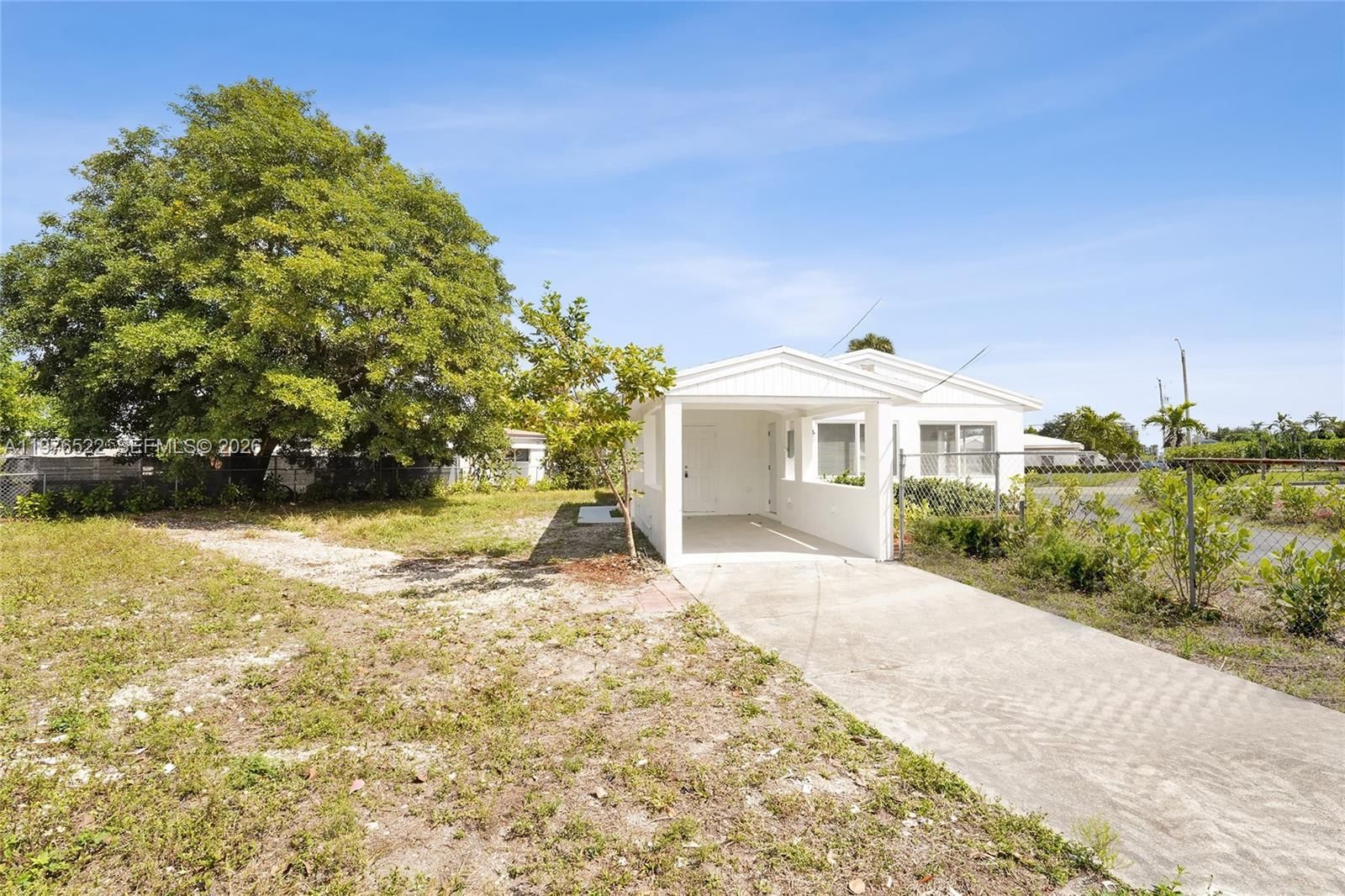 4701 N Andrews Ave - 24