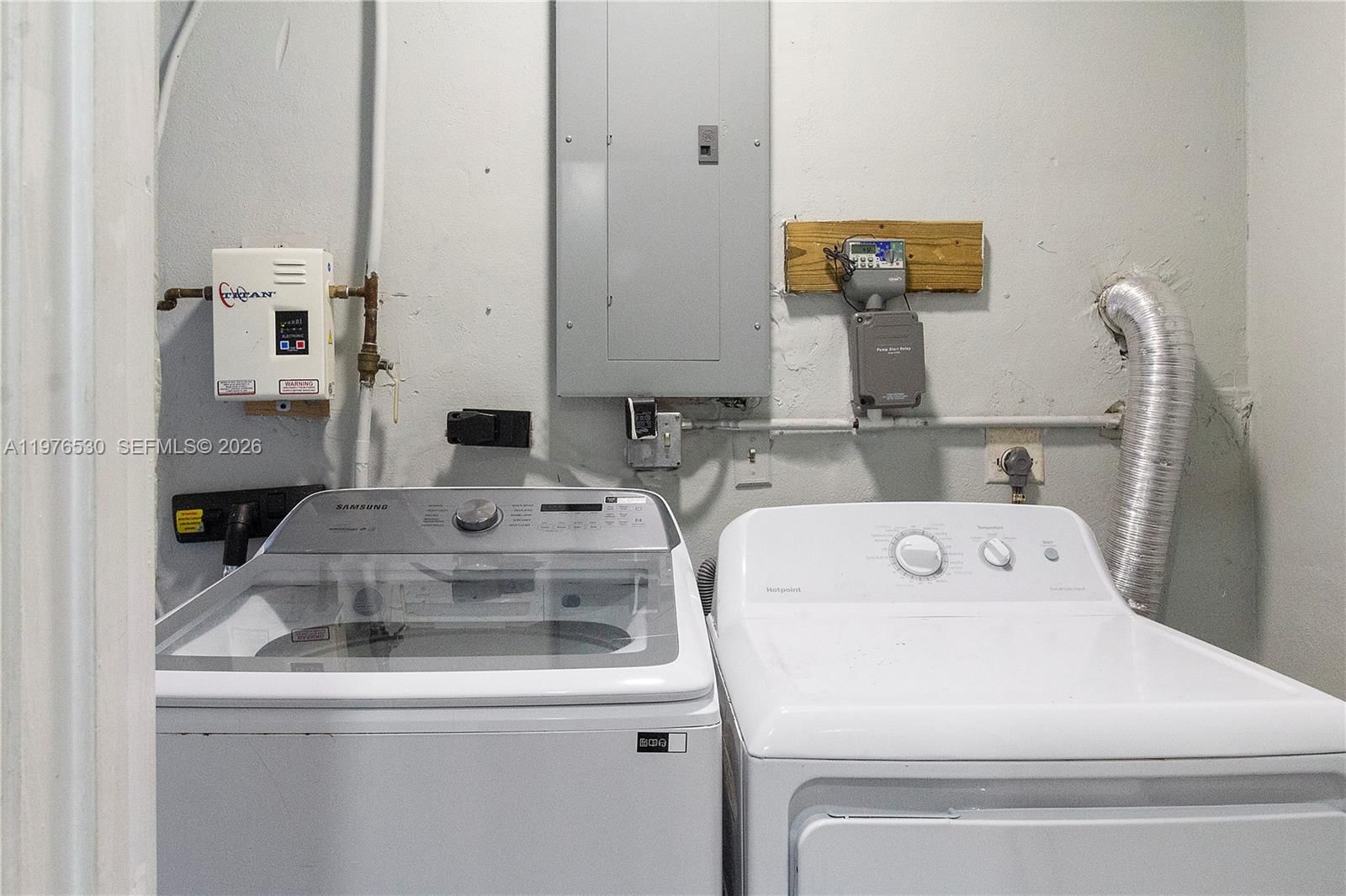 3024 NE 2nd Ter - 16