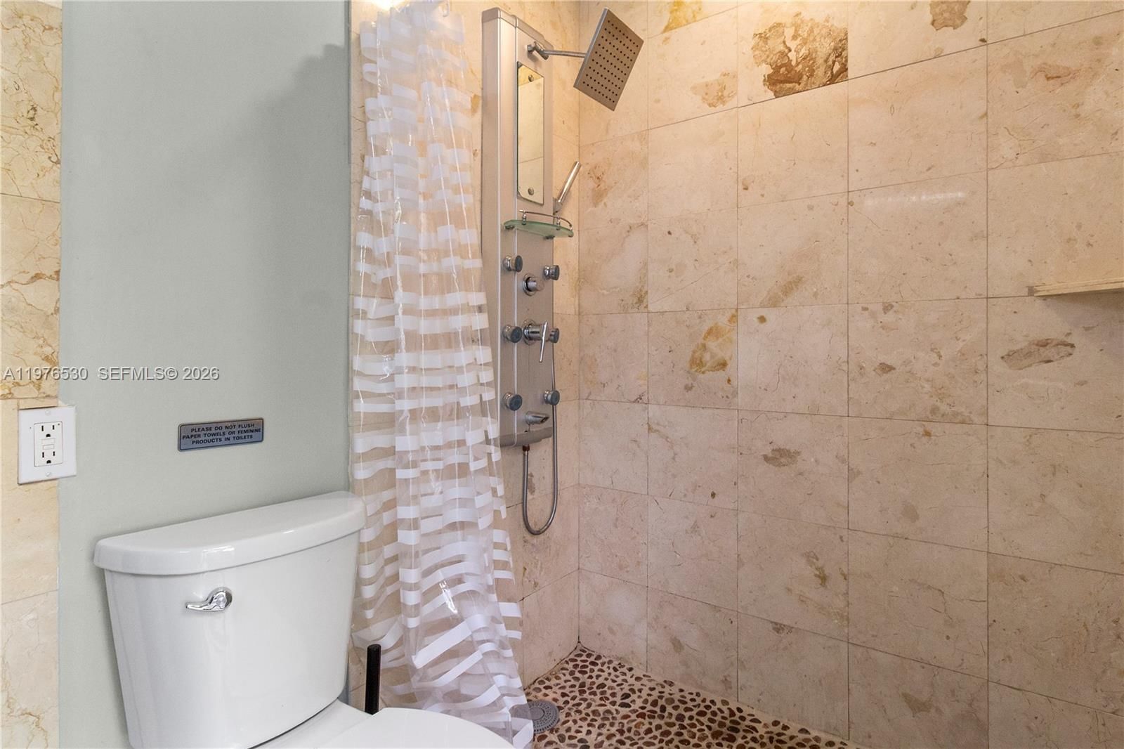 3024 NE 2nd Ter - 24