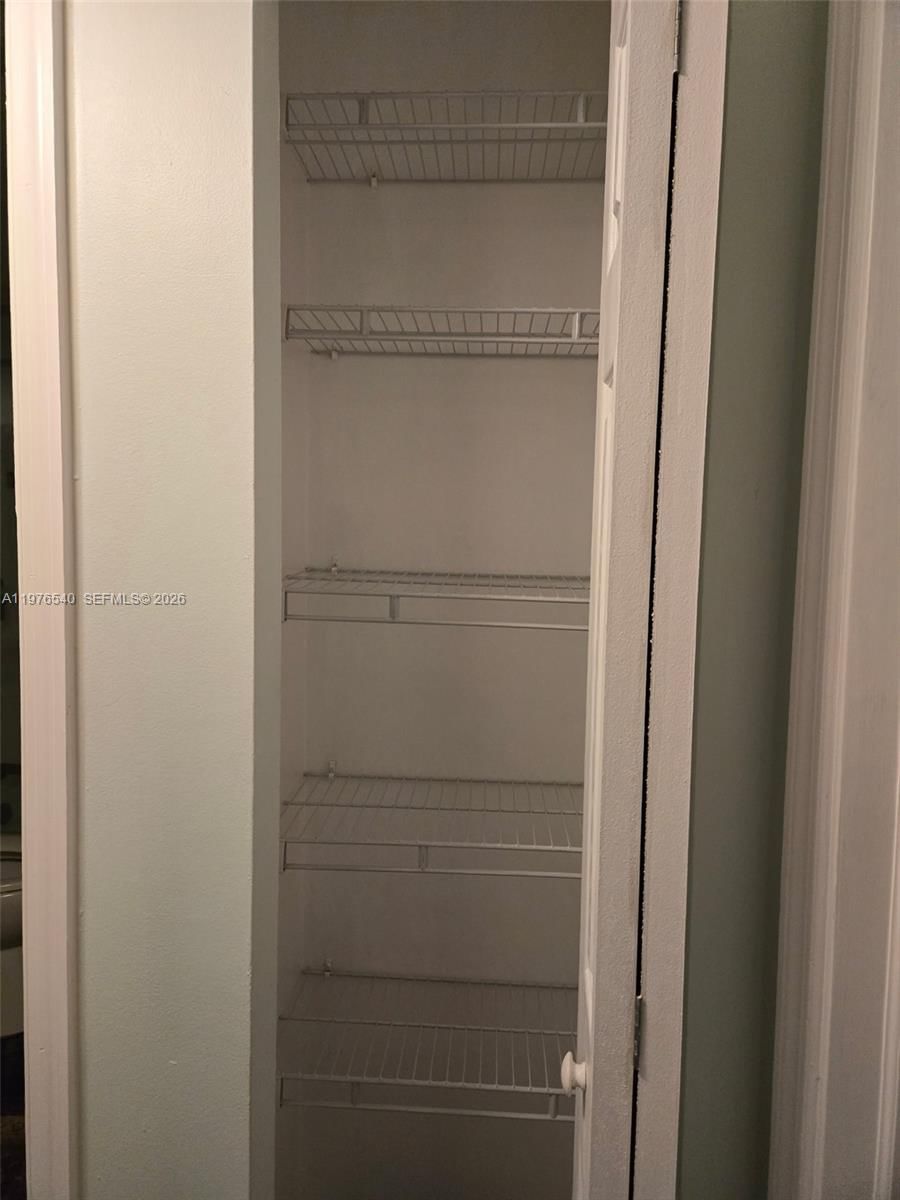 2431 SW 82nd Ave, Unit 305 - 14