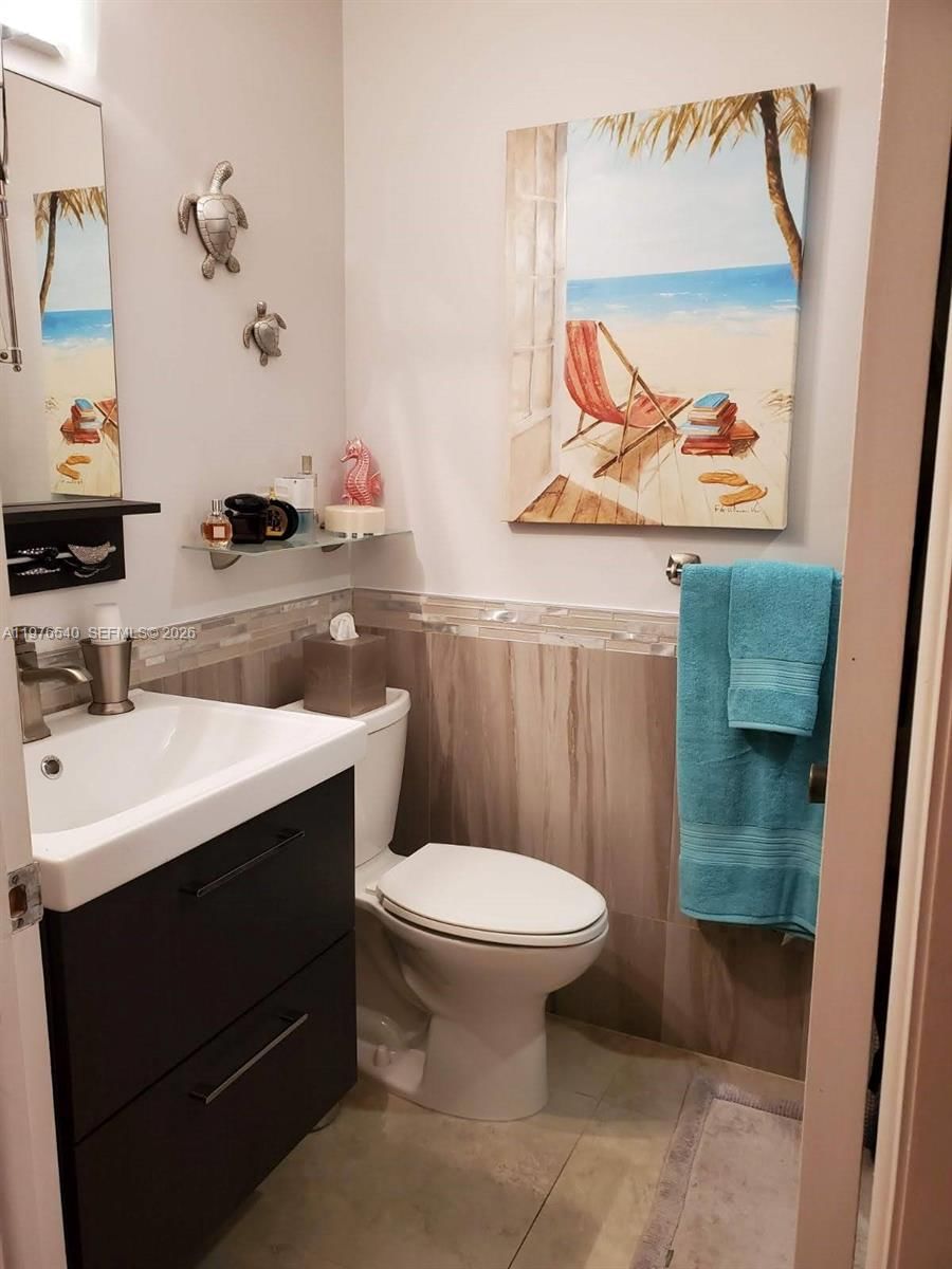 2431 SW 82nd Ave, Unit 305 - 22