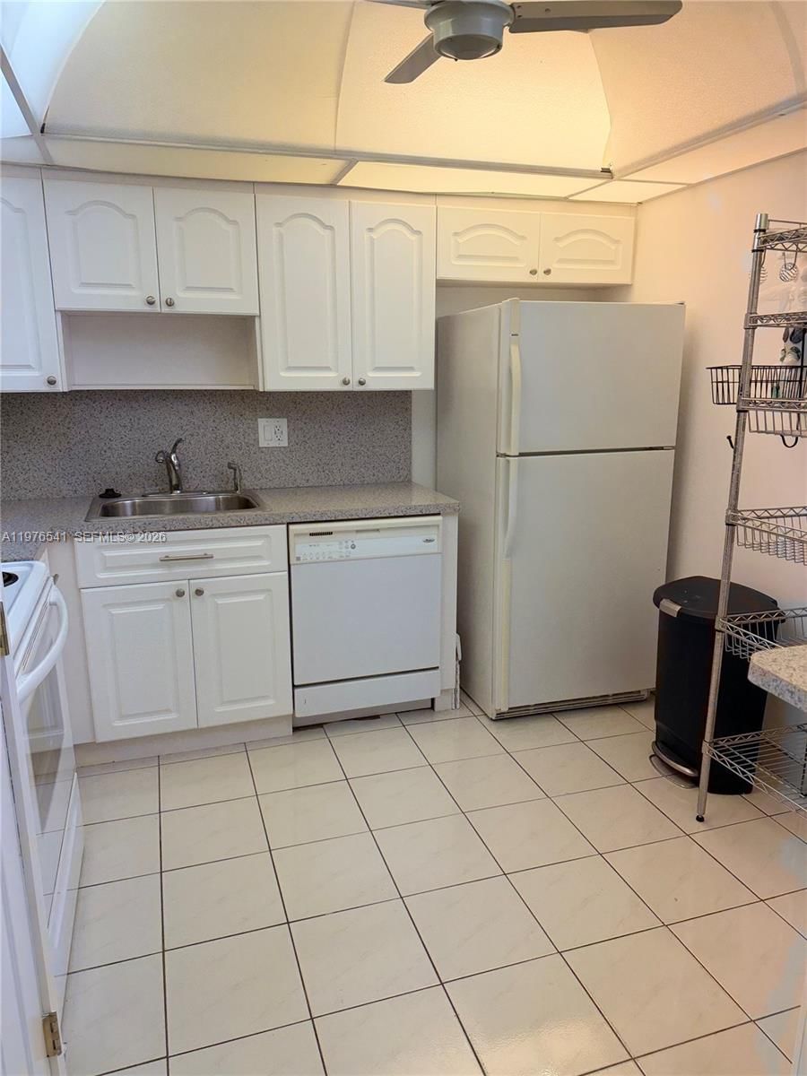 4166 INVERRARY DR, Unit 410 - 14