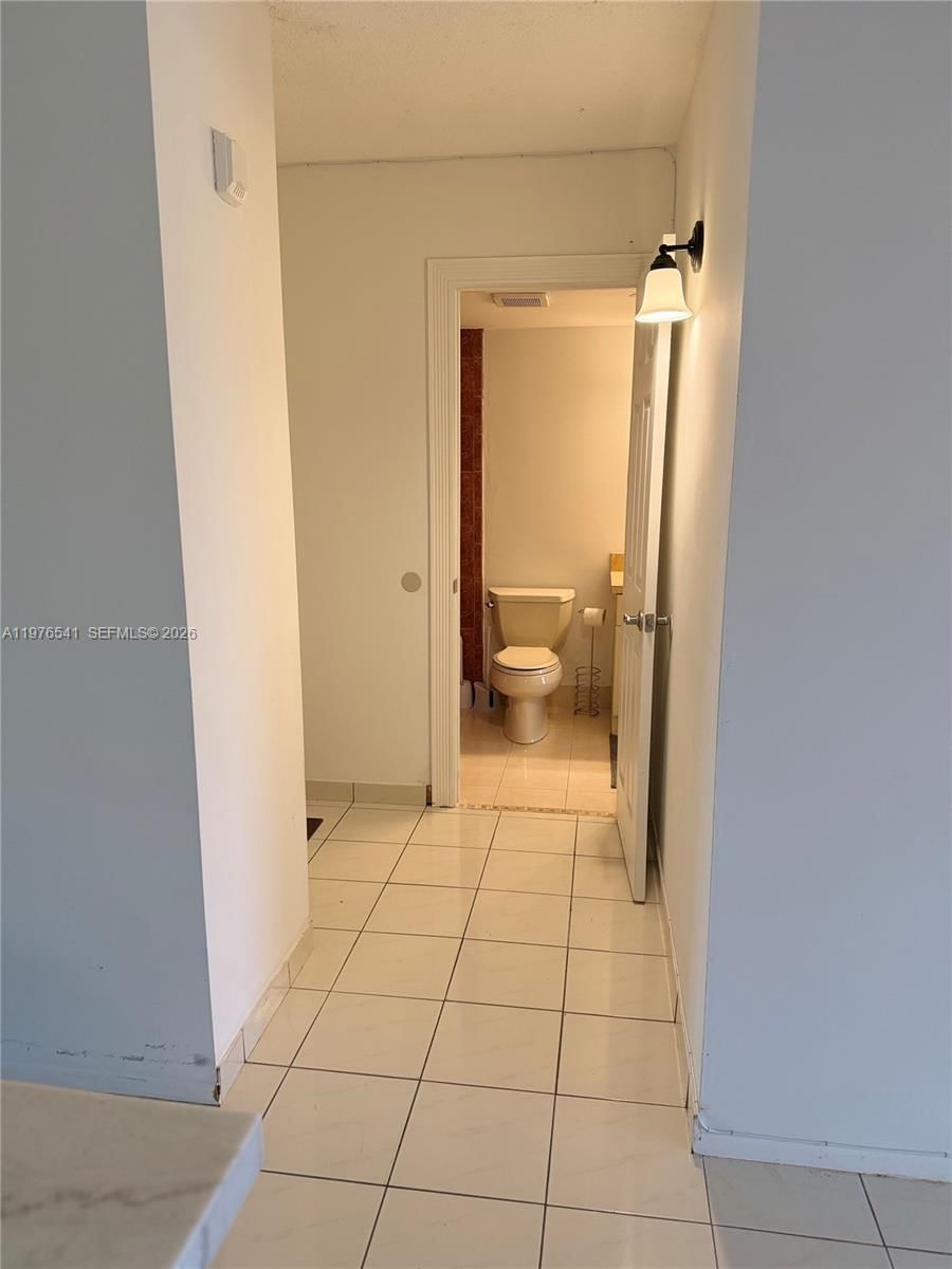 4166 INVERRARY DR, Unit 410 - 18