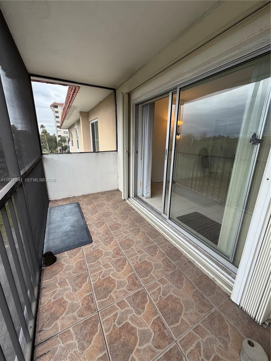 4166 INVERRARY DR, Unit 410 - 27