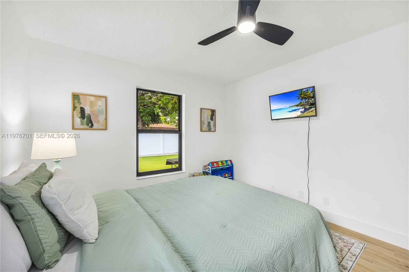 324 STERLING AVE - 16