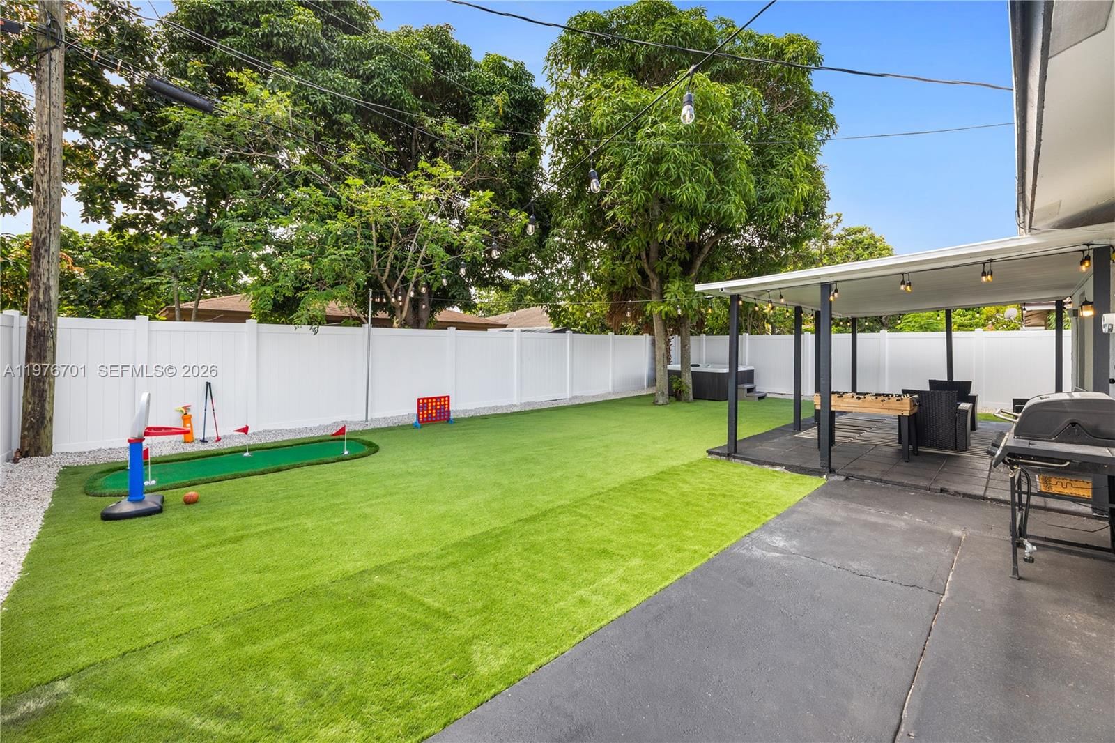 324 STERLING AVE - 35