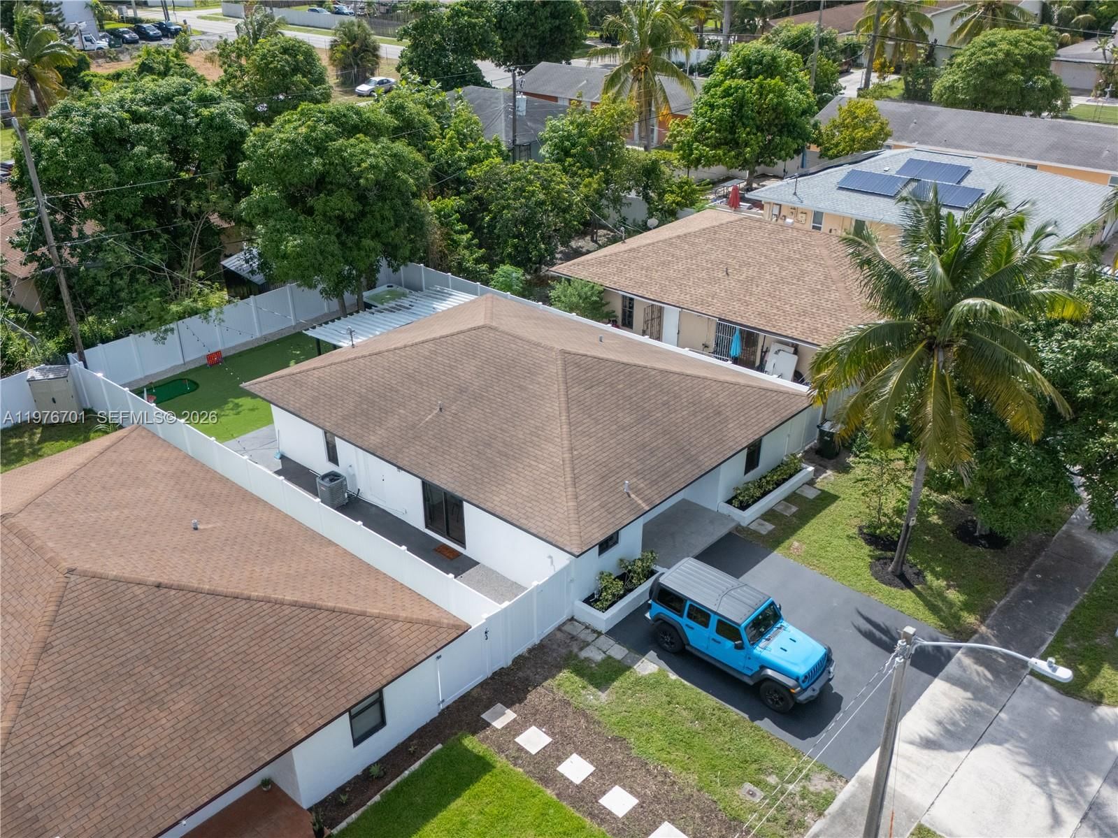 324 STERLING AVE - 43