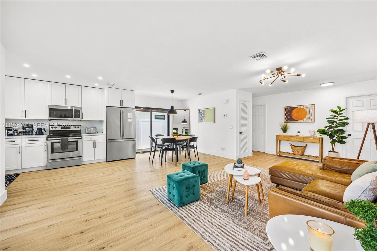 324 STERLING AVE - 6