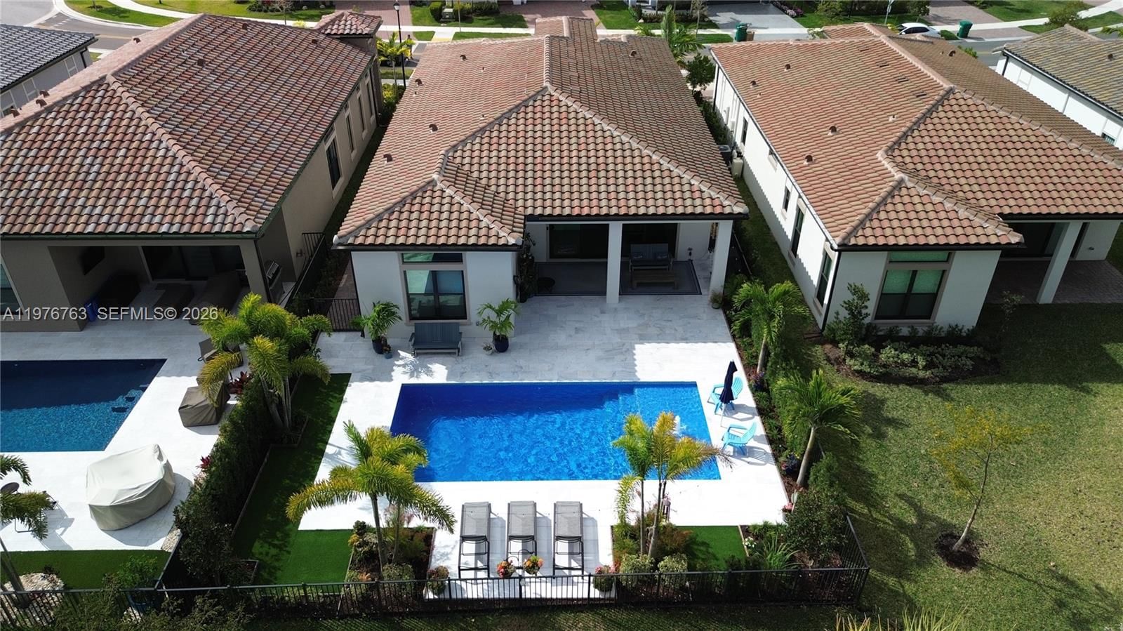 7715 Seacoast Dr - 25