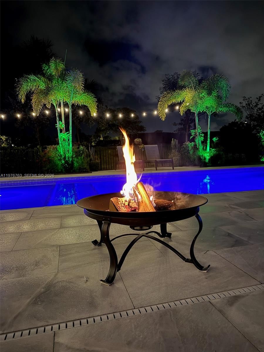 7715 Seacoast Dr - 28