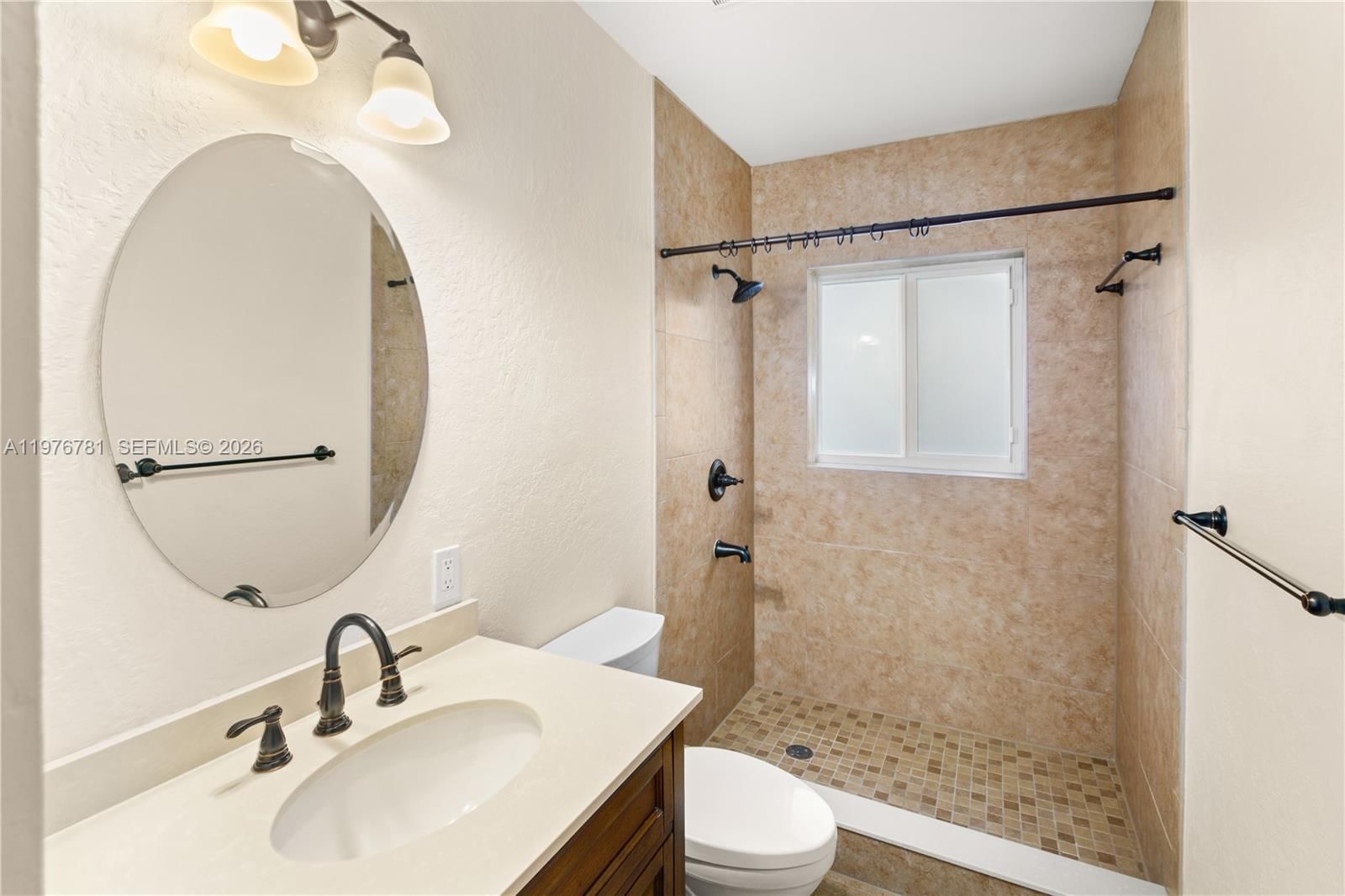 140 Santander Ave - 19