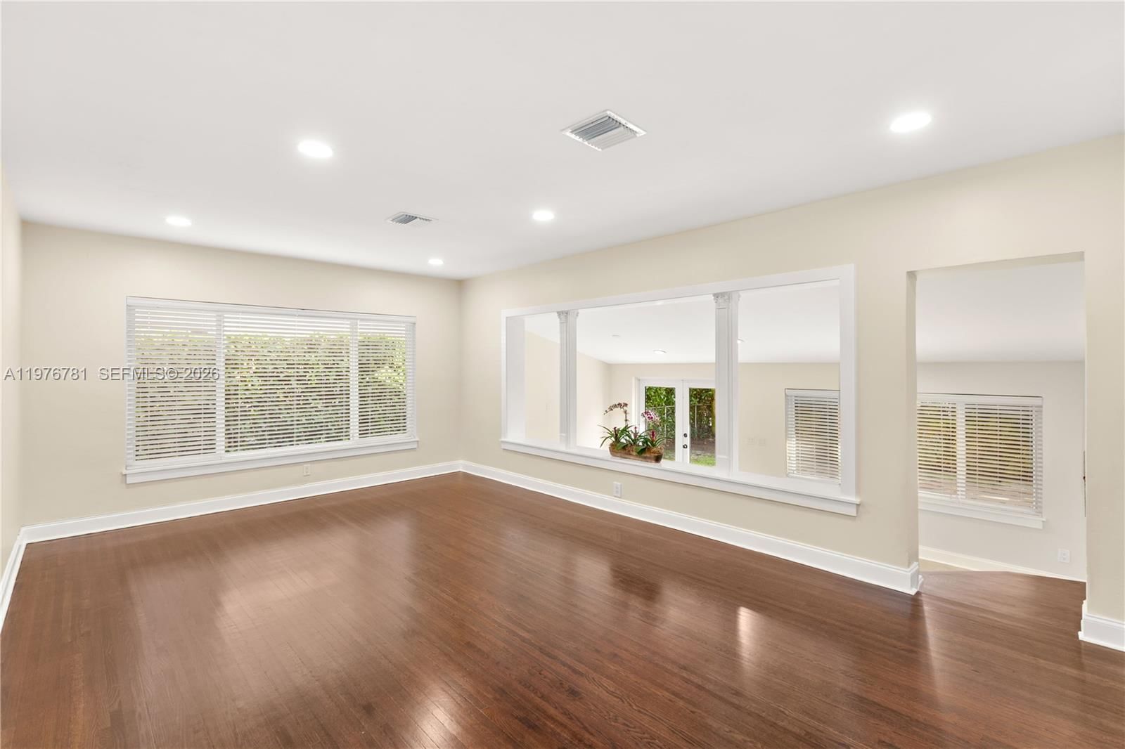 140 Santander Ave - 22