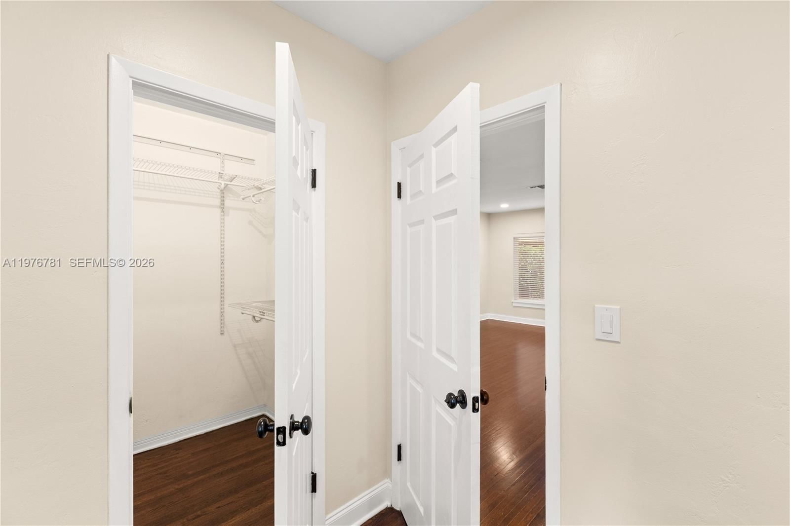 140 Santander Ave - 37