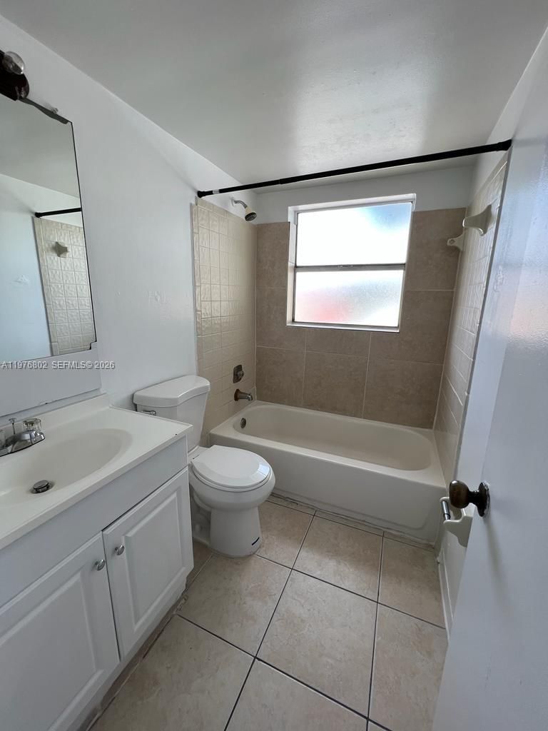 10204 TWIN LAKES DR, Unit 14-H - 15