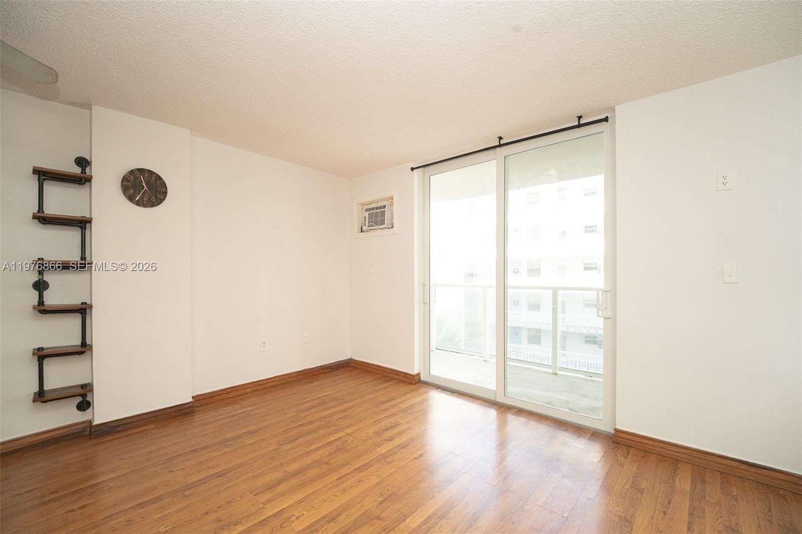 1750 JAMES AVE, Unit 4J - 8