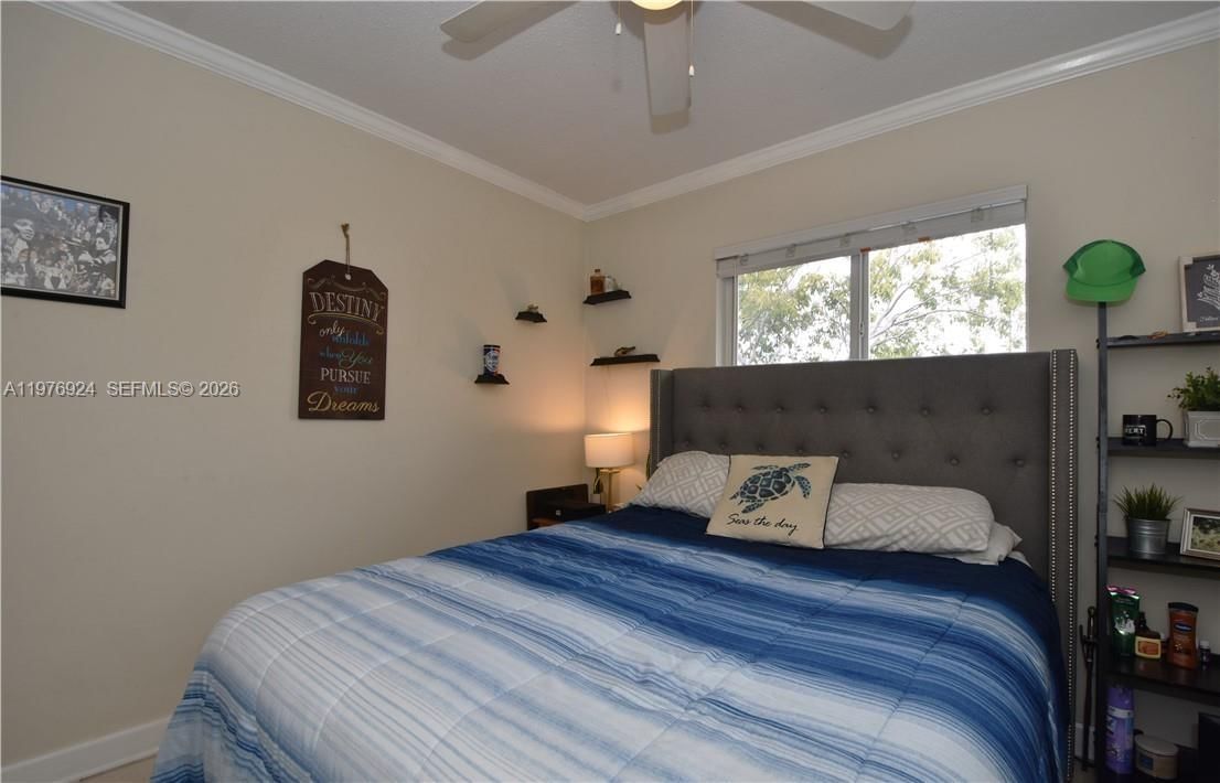 3050 NE 5th Ter, Unit 8 - 13