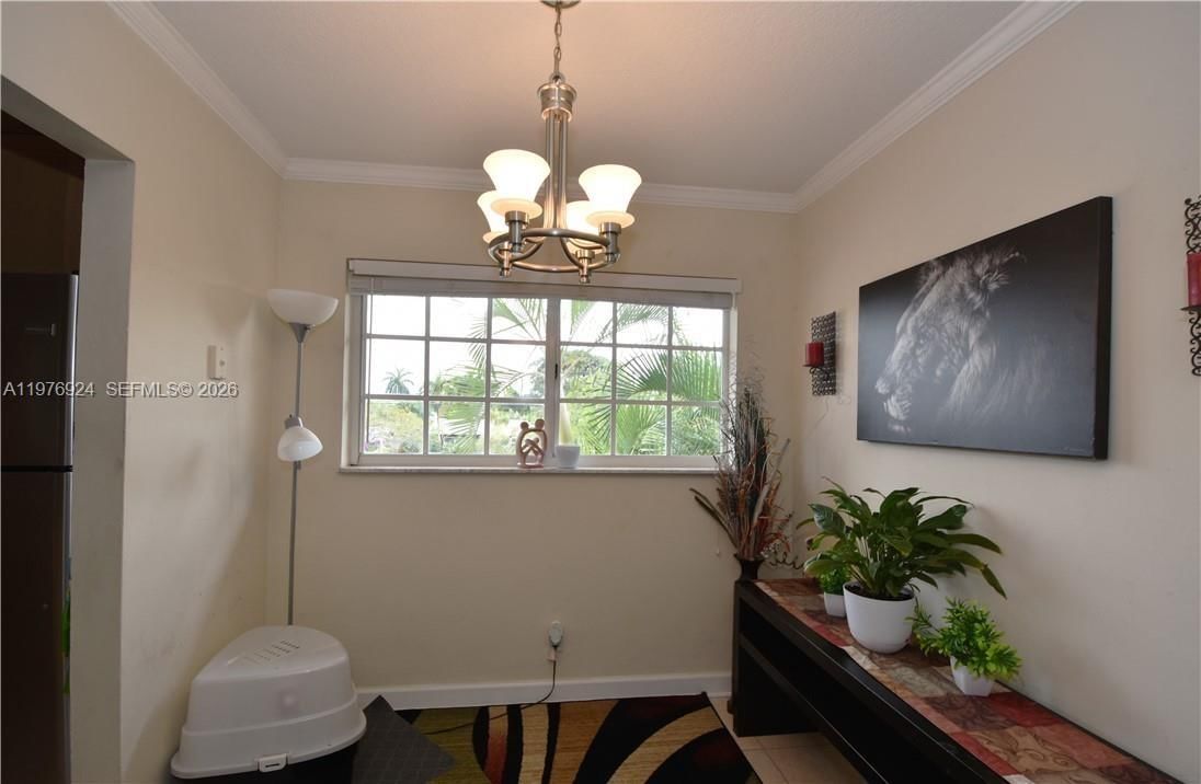 3050 NE 5th Ter, Unit 8 - 6