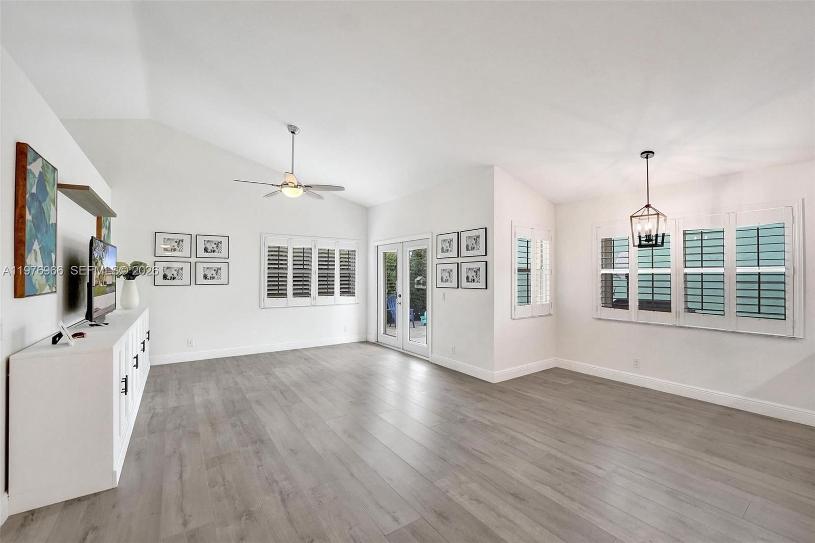 9304 Arborwood Cir - 10